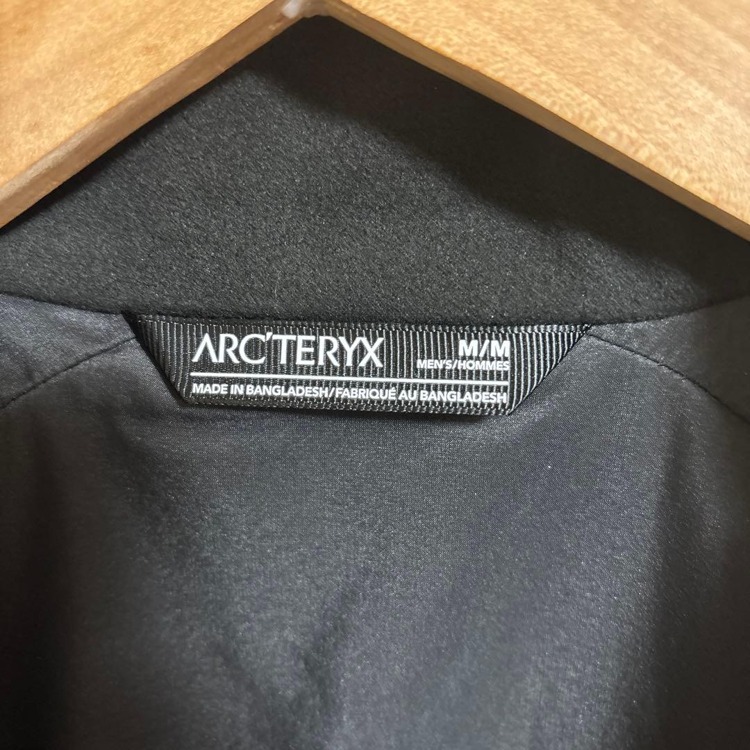 アークテリクス アトムジャケット BLACK Mサイズ