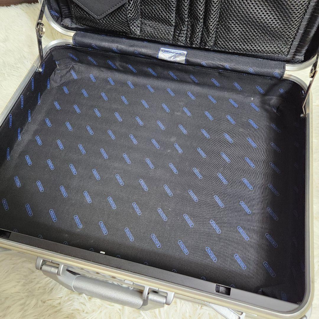 美品 RIMOWA アタッシュケース 17L アルミ シルバー 9001200