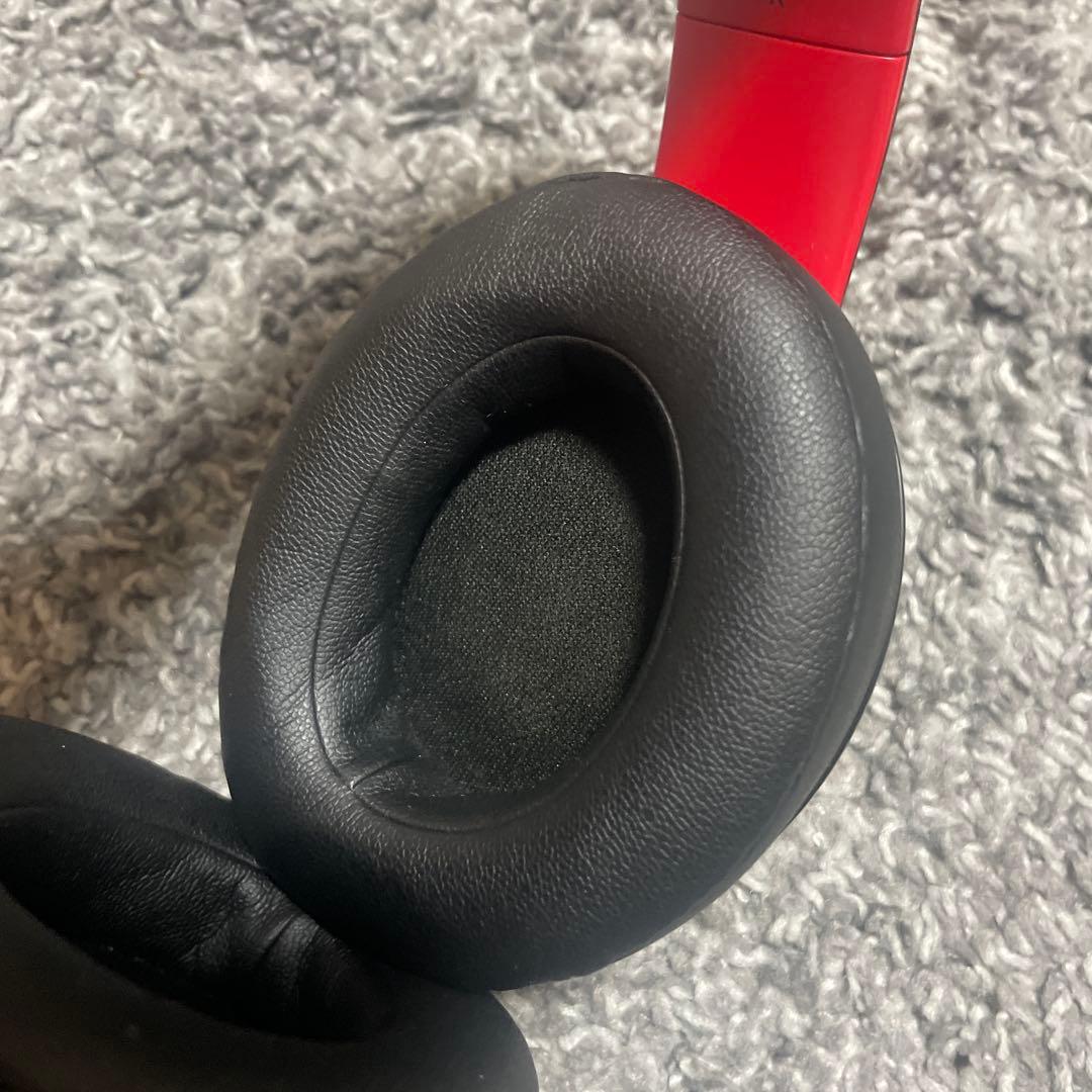 Beats ワイヤレスヘッドホン ブラック/レッド