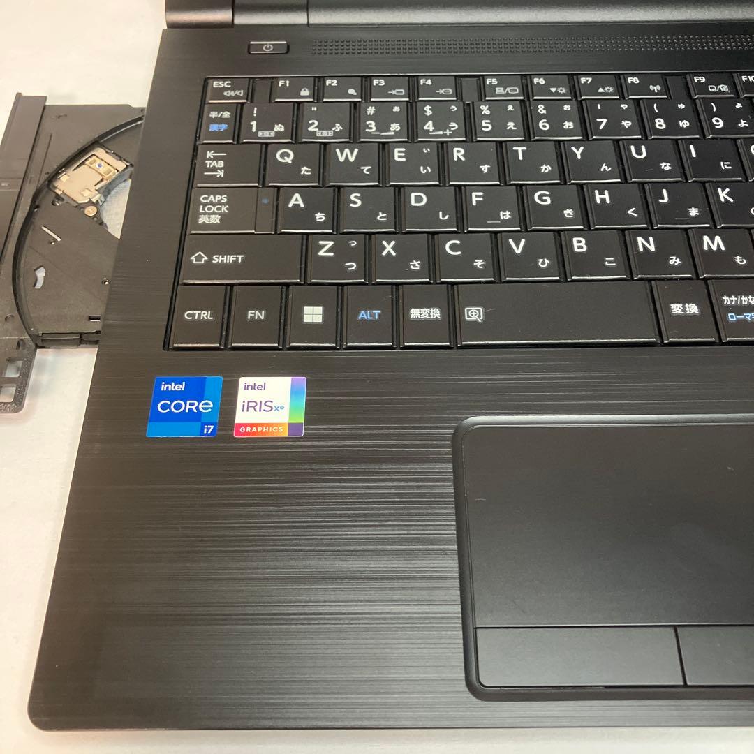 美品 dynabook B65/HU 第11世代 i7 16GB 512GB