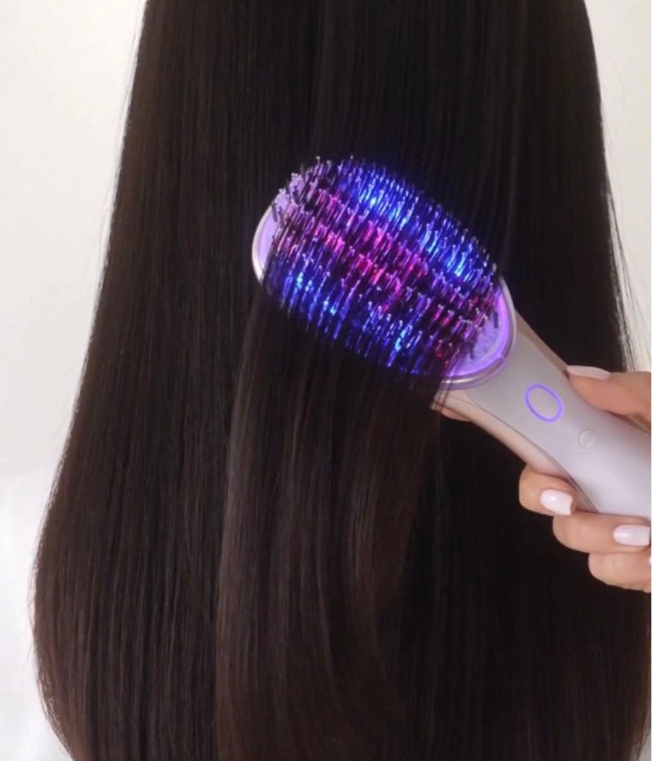 CHOUCHOU × ELLE スタイリストイオングロウブラシ 赤色青色LED