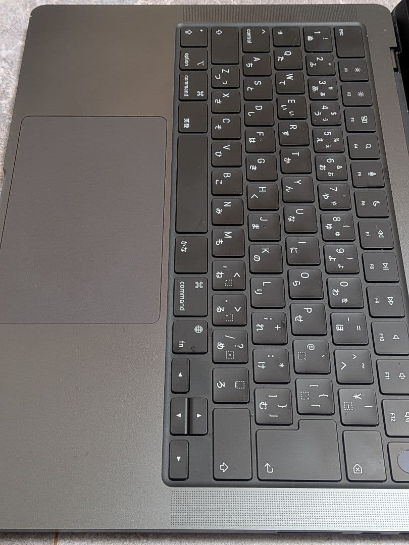 MacBookPro M4チップ 14インチ スペースブラック 16GB