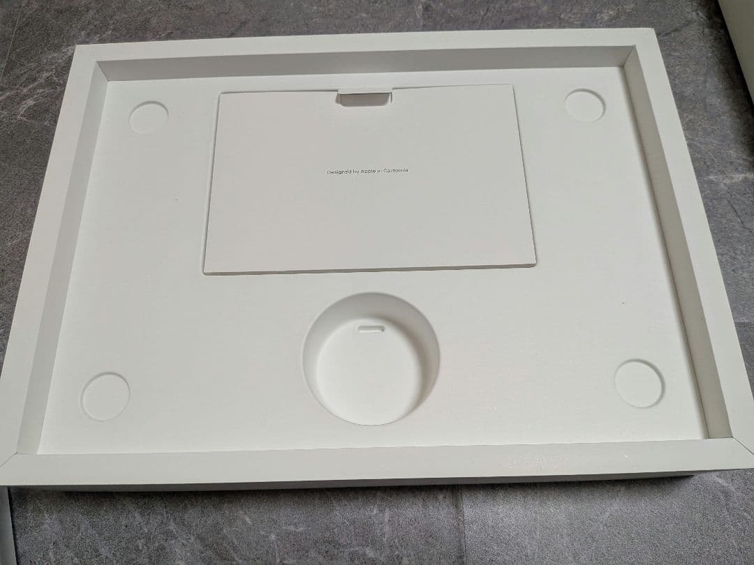 MacBookPro M4チップ 14インチ スペースブラック 16GB