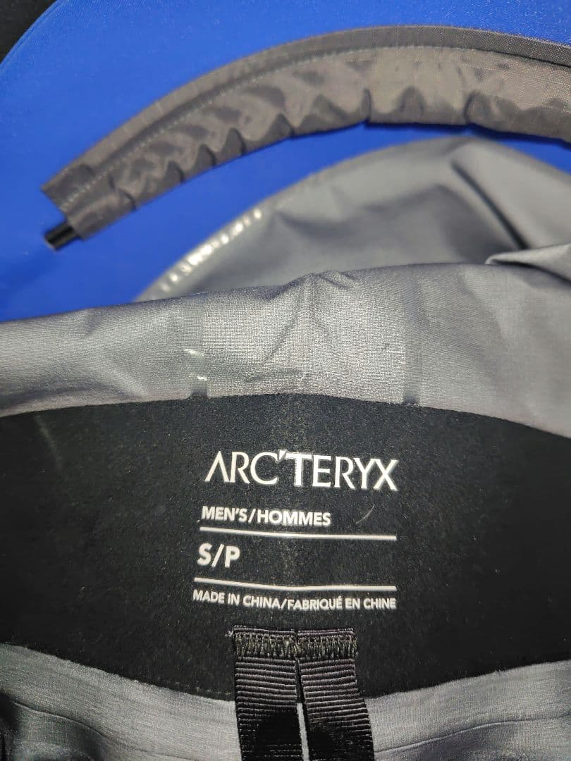 ARC'TERYX アルファSV 2024 ALPHASV Sサイズ