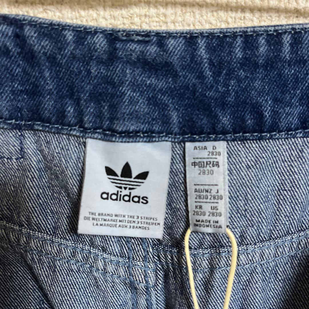adidas スリーストライプス デニムパンツ