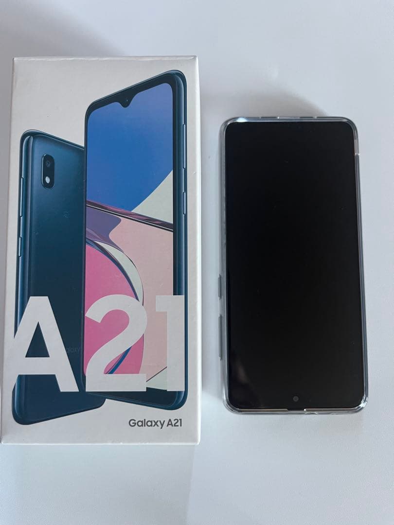 au ほぼ未使用Galaxy A21 SC-42A 64Gブラック透明　ケース付
