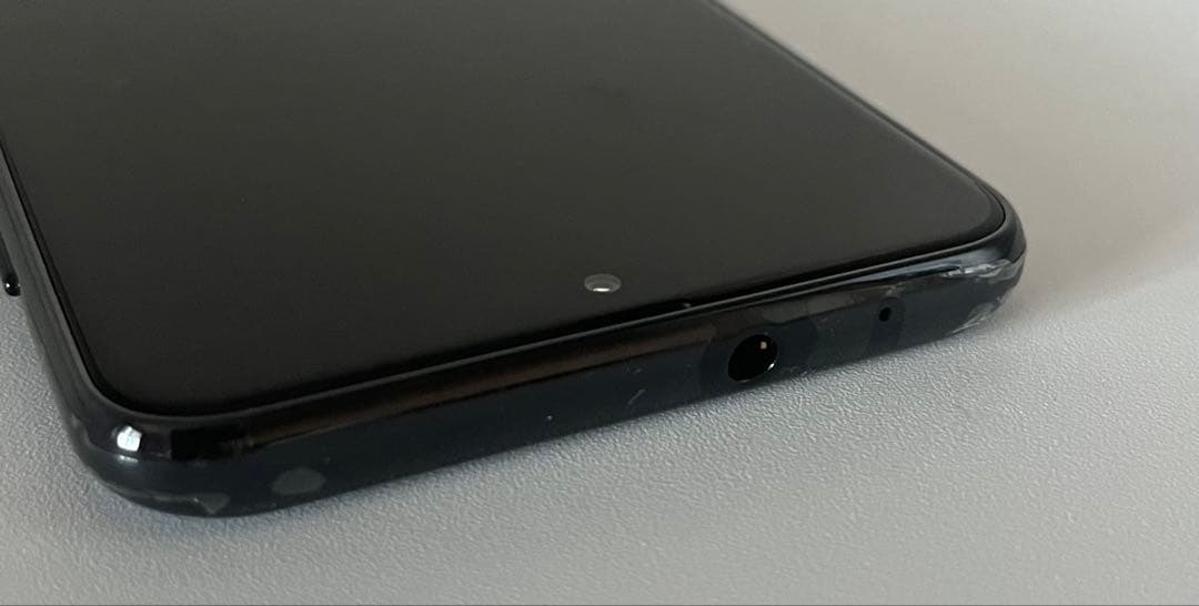 au ほぼ未使用Galaxy A21 SC-42A 64Gブラック透明　ケース付