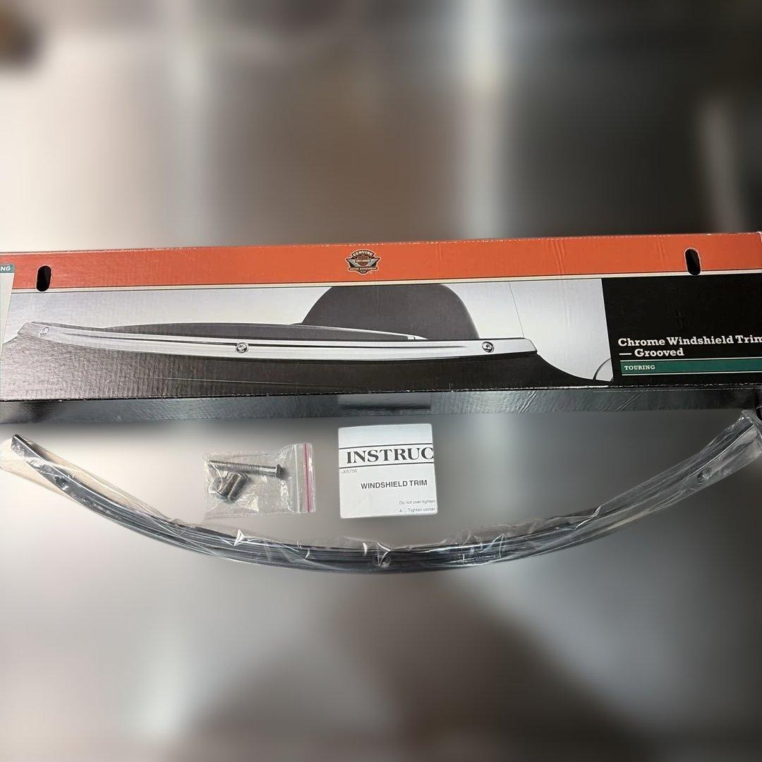 ハーレー純正 ウインドシールドトリム 14年以降 ツーリングモデル
