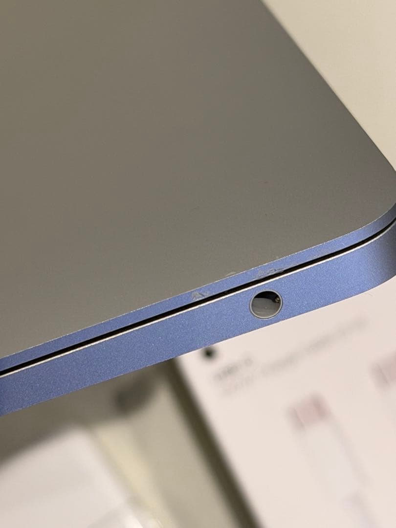 ほぼ新品Apple MacBook Air (M1, 2020) シルバーUS