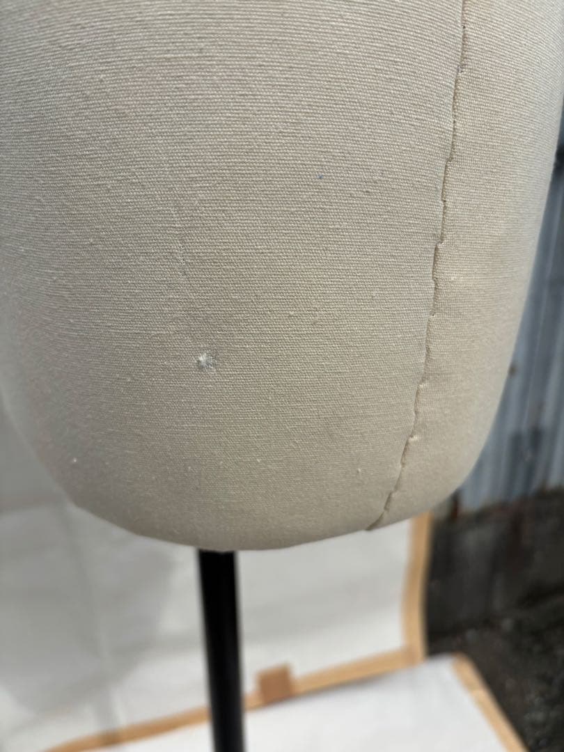 上質な、マネキン ボディ　トルソー　女性用 　86足ストッパー付きファブリック