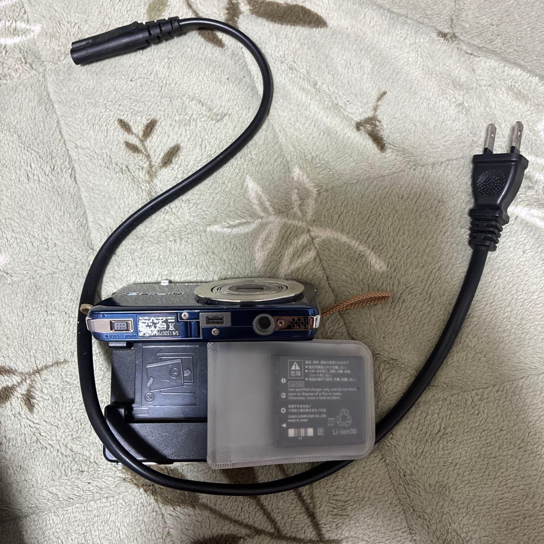 CASIO EXILIM デジタルカメラ 青
