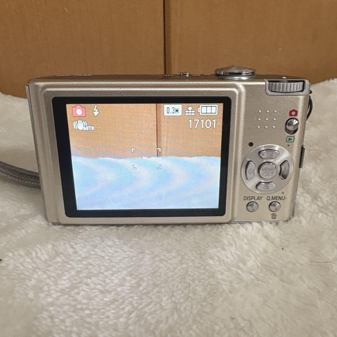 Panasonic LUMIX DMC-FX40 デジタルカメラ　ゴールド