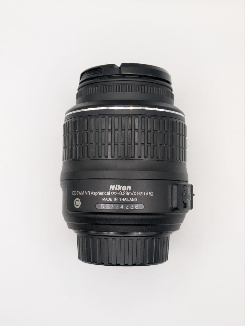 Nikon　D5600 ＋　レンズ　(18-55)VR