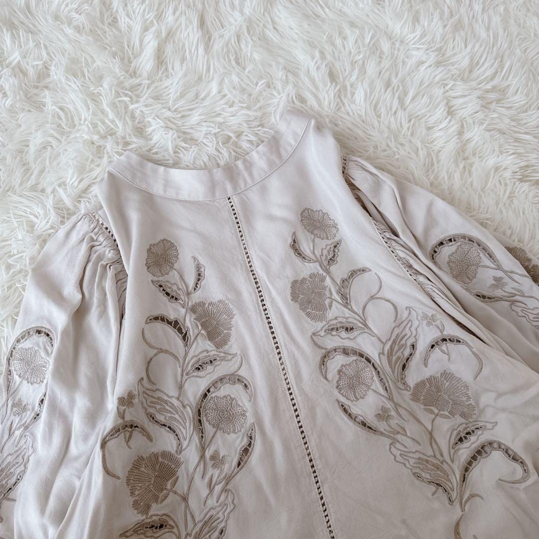 完売品✨ アメリヴィンテージ エンブロイダリー パフィ ブラウス