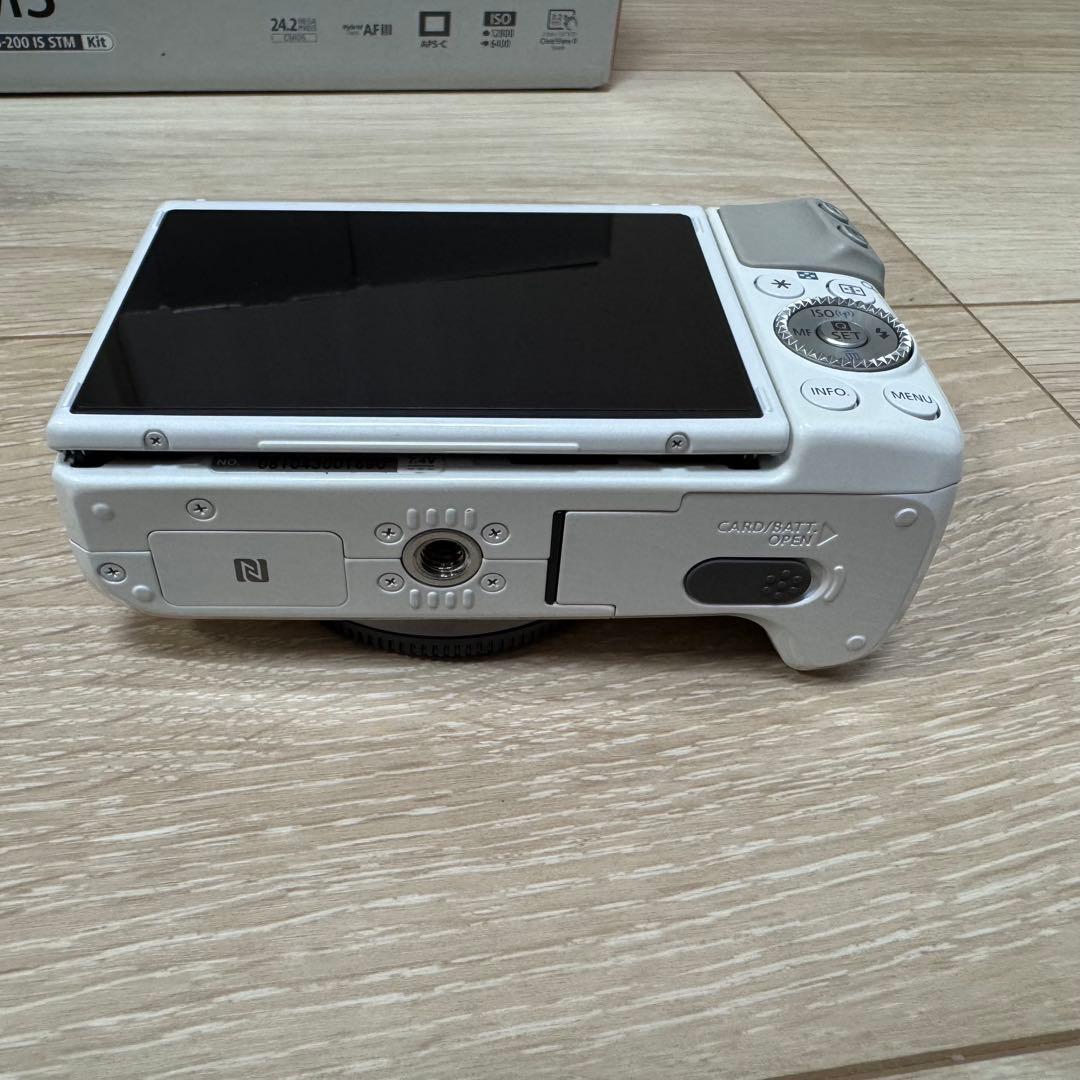 Canon EOS M3 ミラーレス一眼 ダブルズームキット ホワイト