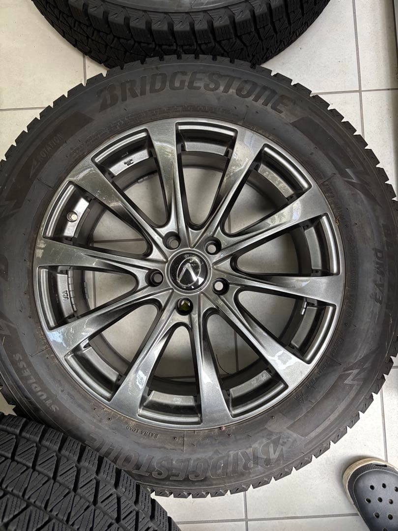 現行レクサスNXスタッドレス18インチタイヤ・ホイール4本 セット