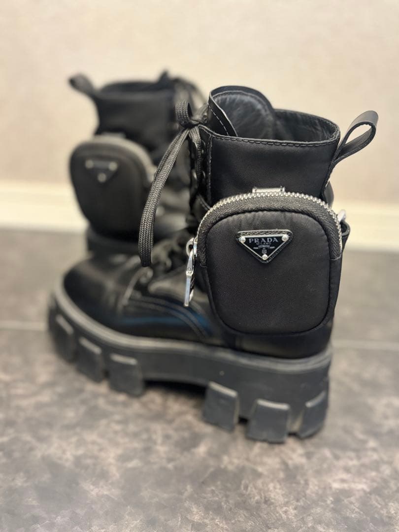 PRADA モノリス ブーツ 22.5 黒 ナイロン×レザー ポーチ付　プラダ