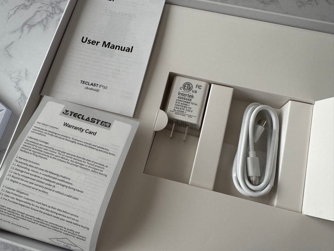 Teclast T70 Androidタブレット 本体 ケース付き