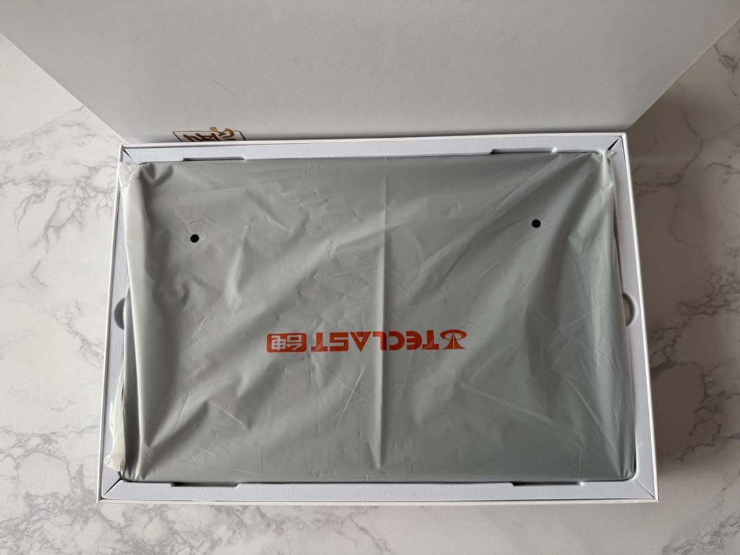 Teclast T70 Androidタブレット 本体 ケース付き