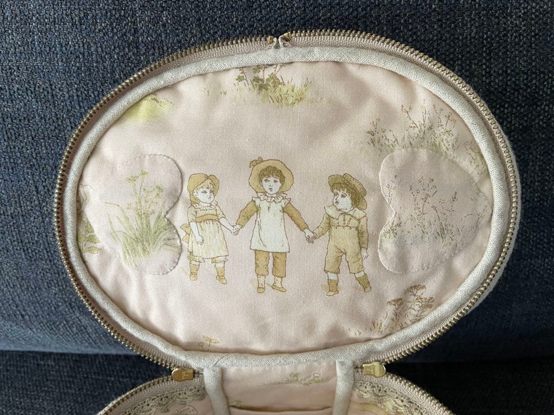 （609)バニティーケース 色違い 完成品 こうの早苗さん パンデピス