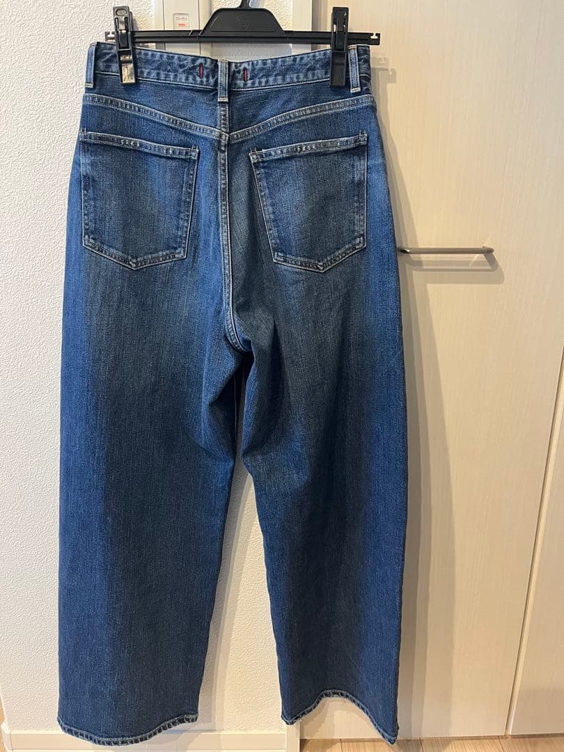 レッドカード　カーブデニム　サイズ25