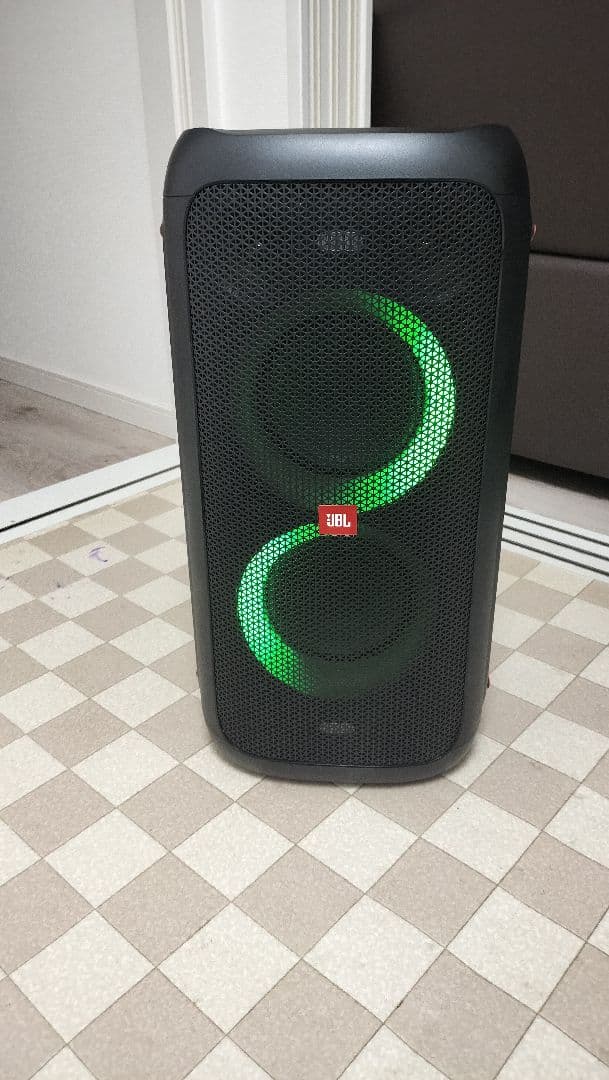 JBL パーティボックス100