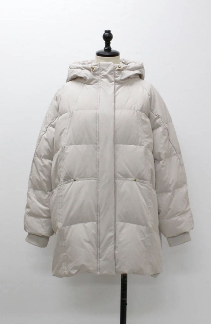 新品タグ付き　kuih クイ ストレッチフードミドルピュアダウン