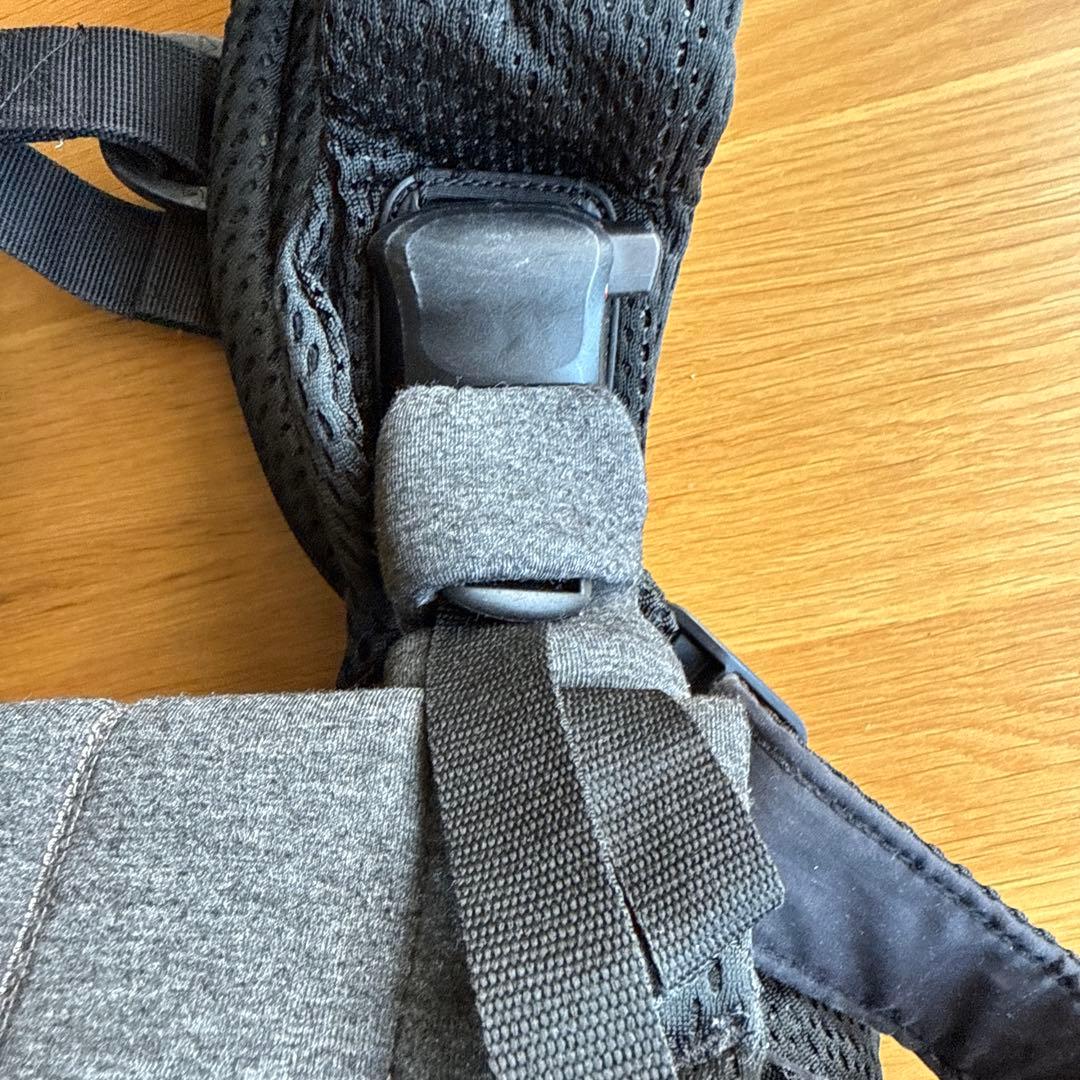 BABYBJORN ベビービョルン 抱っこ紐 ハーモニー ブラック