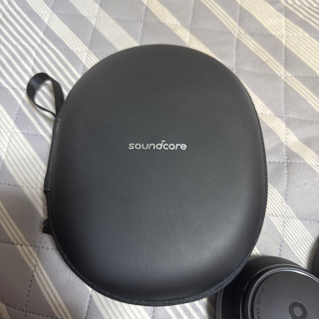 soundcore ワイヤレスヘッドホン ブラック 専用ケース付き