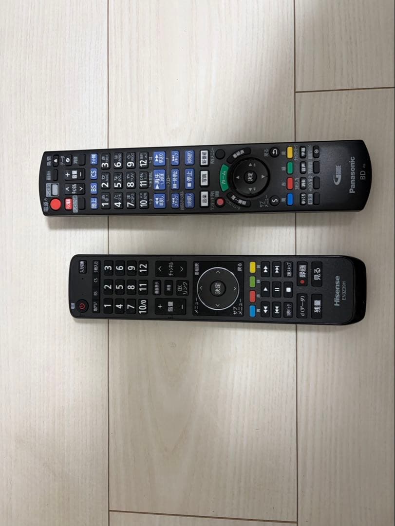 液晶テレビ　Blu-rayレコーダー