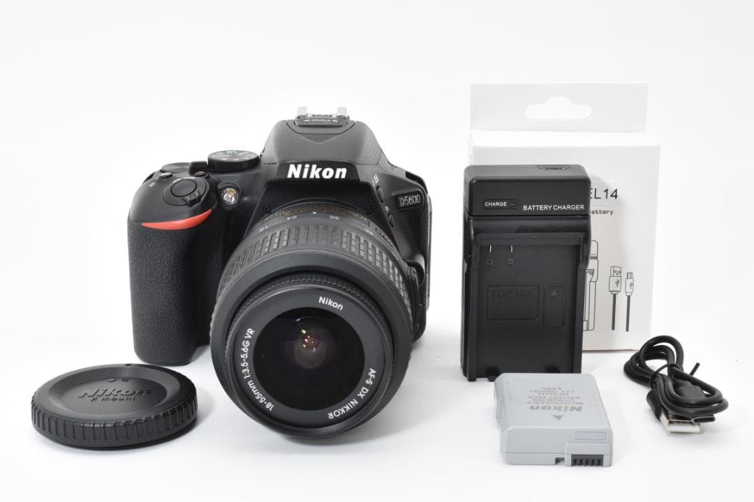 Nikon ニコン D5600 18-55VRレンズキット