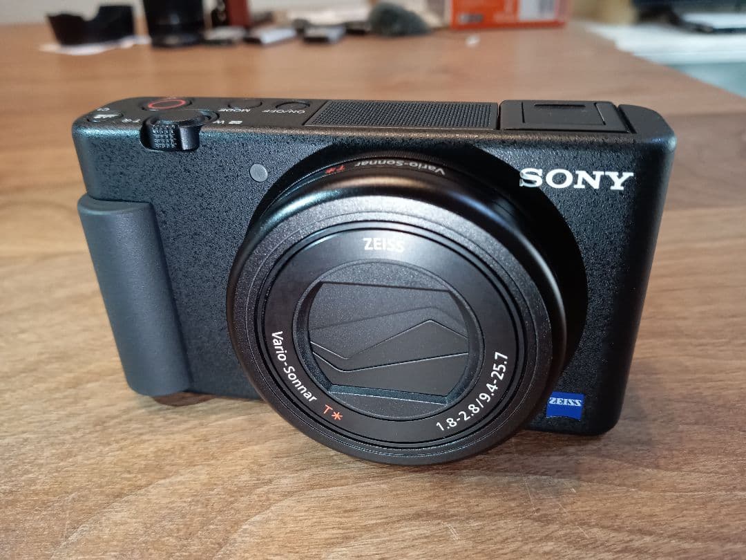 【電池計3個+SmallRig付】SONY VLOGCAM ZV-1【返金保証】