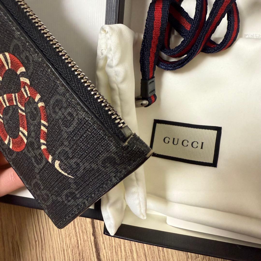 GUCCI ケース