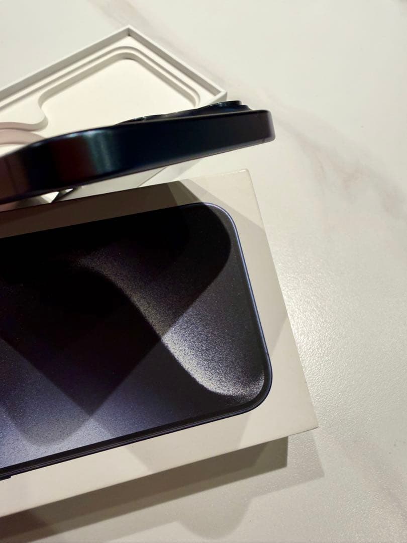 Apple iPhone 15 Pro 1TB ブルーチタニウム 本体