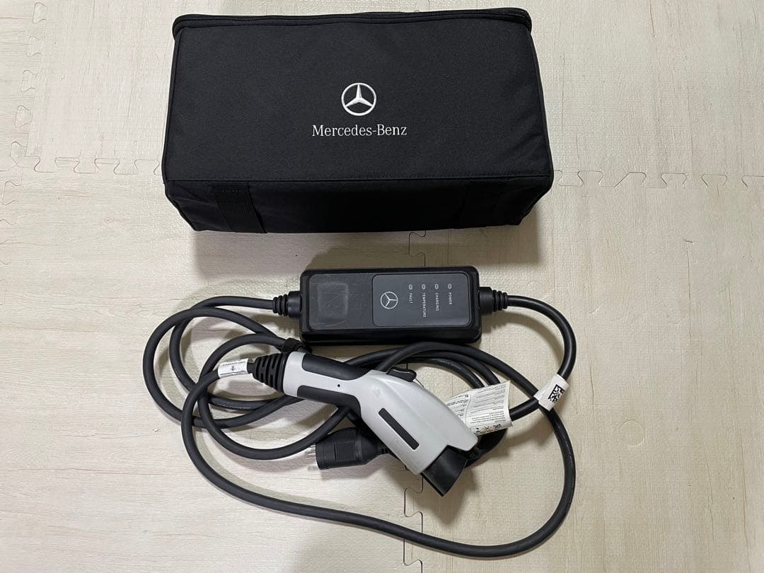 Mercedes-Benz 純正　EV 充電ケーブル