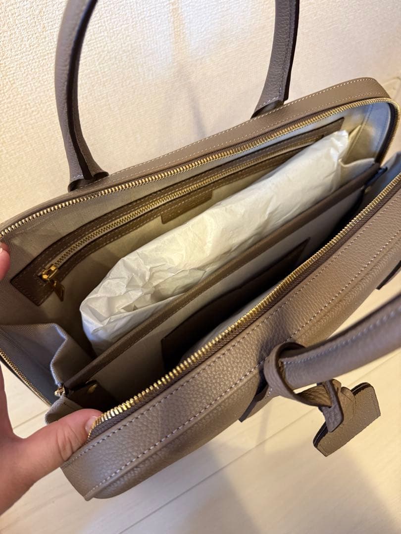 【新品未使用】大峡製鞄　ゲント・ピッコラ　スリムキャリーオール