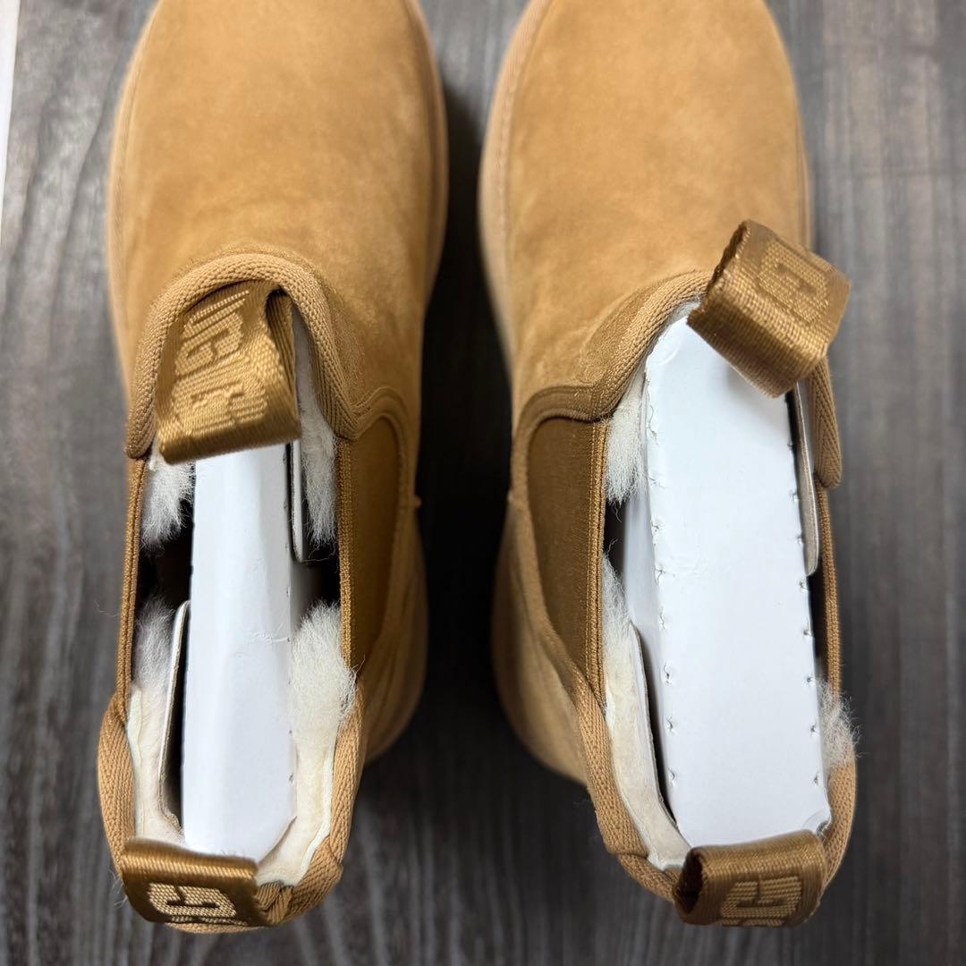 UGG ニューメル プラットフォーム チェルシー 25cm チェスナット