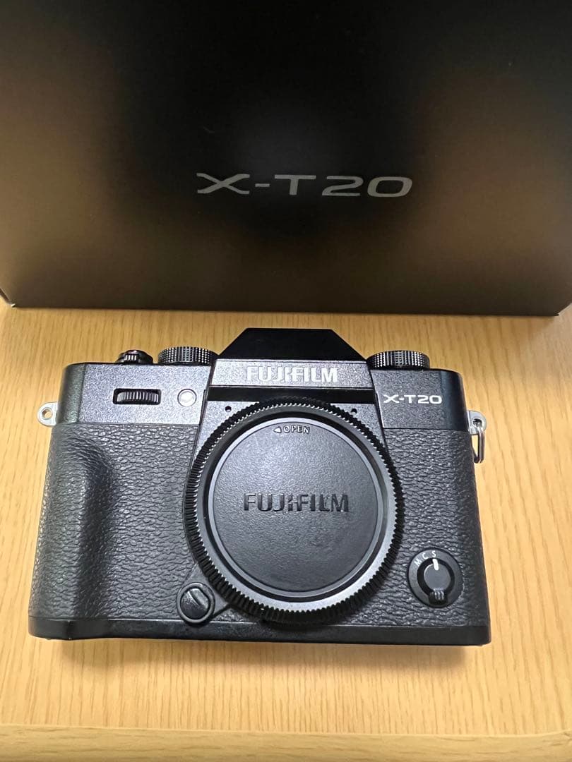 Fujifilm X-T20 ミラーレスカメラ