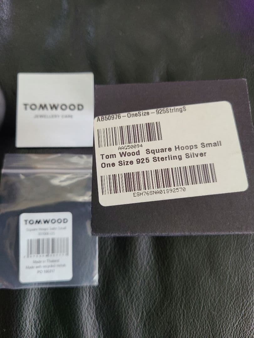 TOM WOOD Square Hoops Small スクエア　ウープ　ピアス