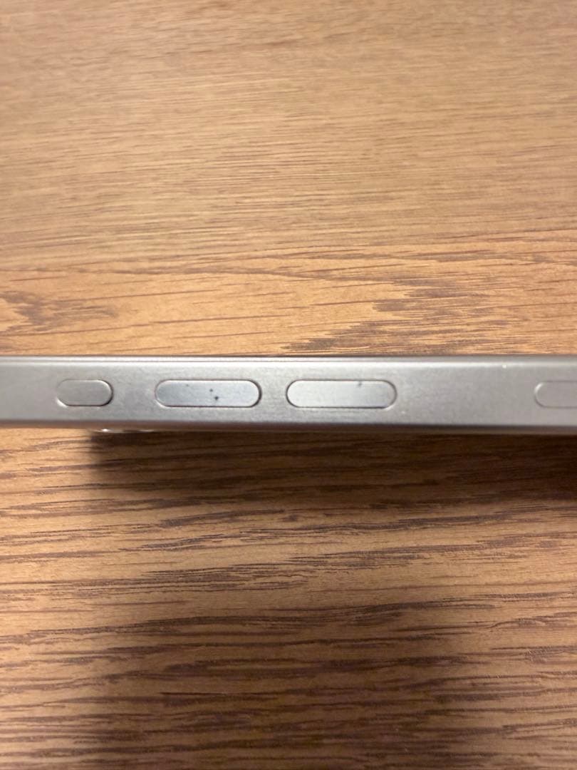 【美品】 iPhone 15 Pro ホワイトチタニウム 256GB 本体