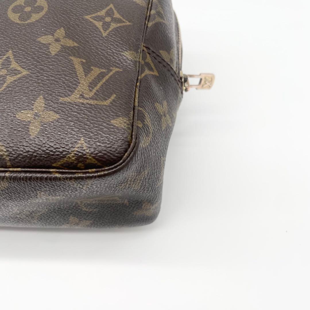 ルイヴィトン　モノグラム　トゥルーストワレット28 化粧ポーチ セカンドバッグ