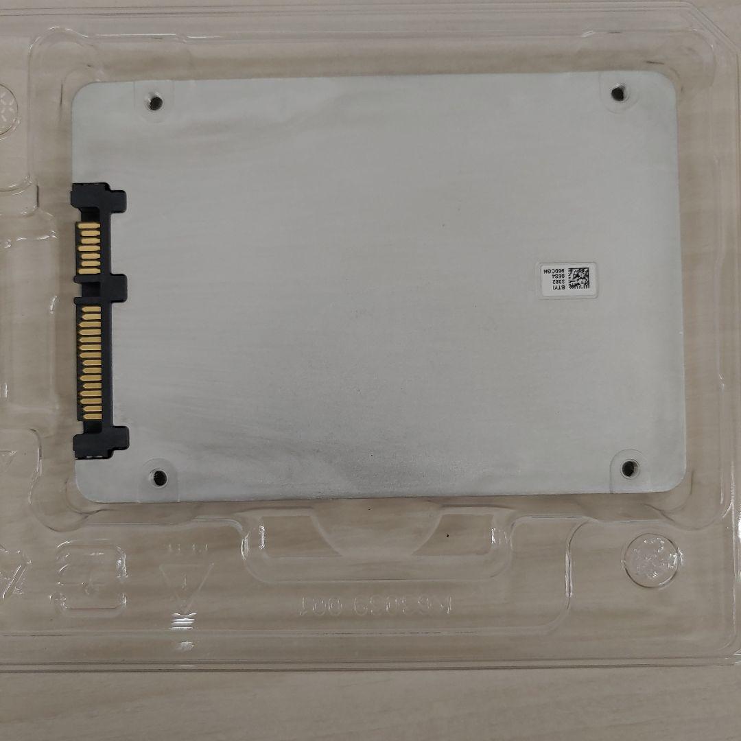 Intel D3-S4520 960 GB ソリッドステートドライブ