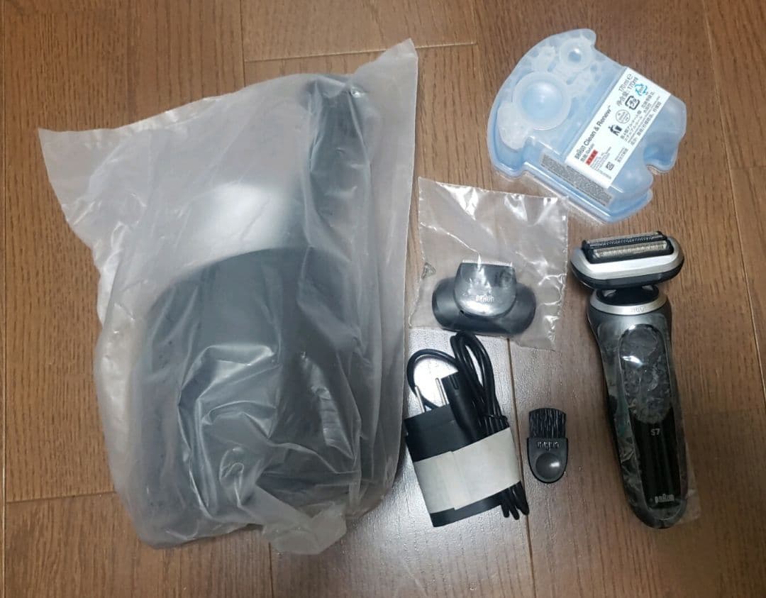 K*ン様 早い者勝ちです！ブラウン シェーバー シリーズ7 72-G7500cc