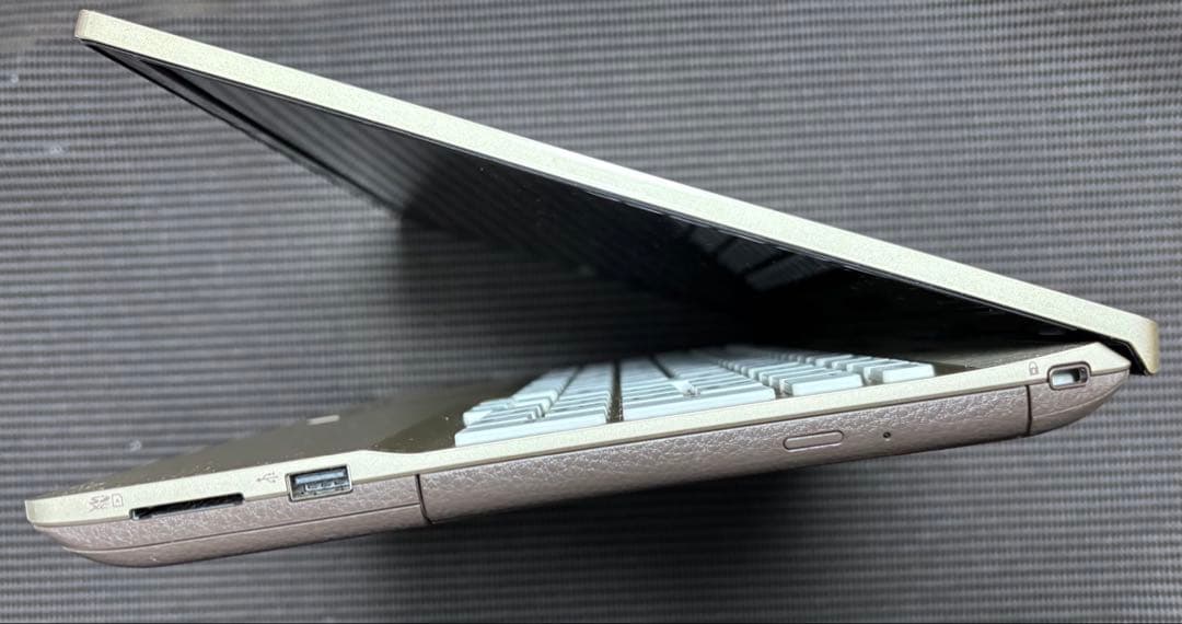 【SSDメモリーなし】LIFEBOOK AH45/B3 i3-7130