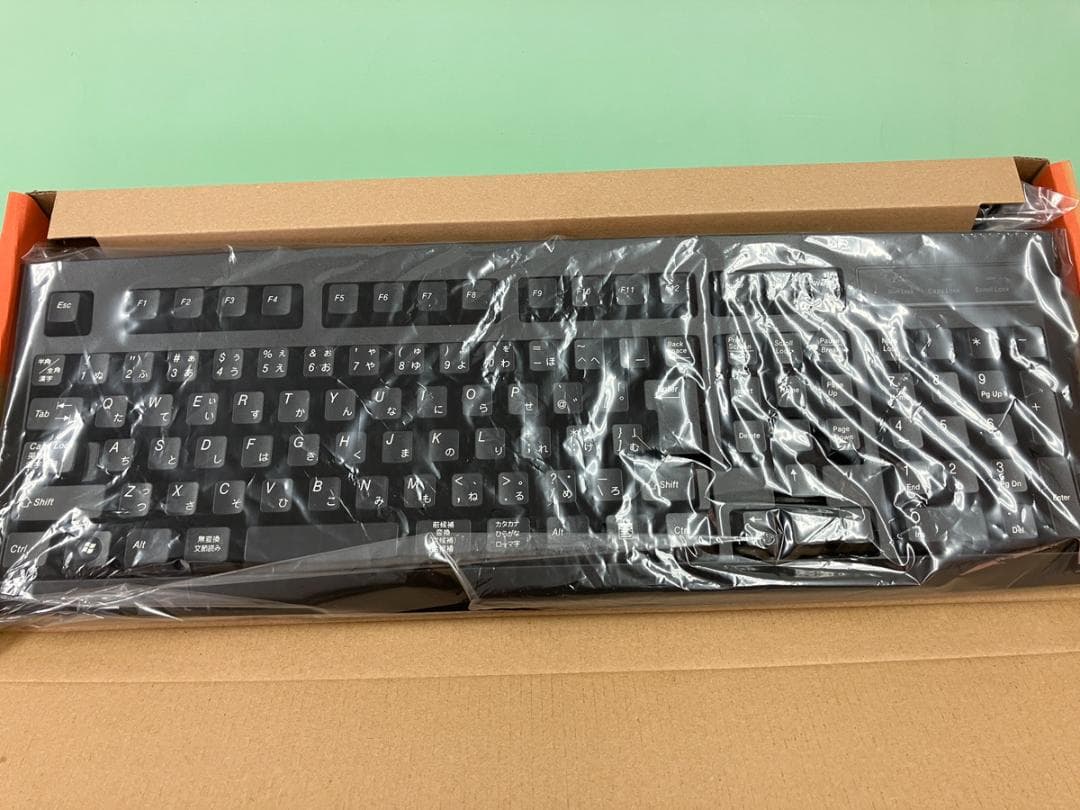 【未使用】USB キーボード　４個　美品　K297 エレコム