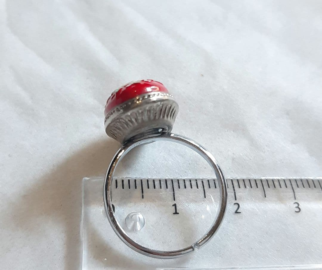 指輪　約11号　TOSHIKANE　有田焼　薔薇　赤　リング　ring　Gr11