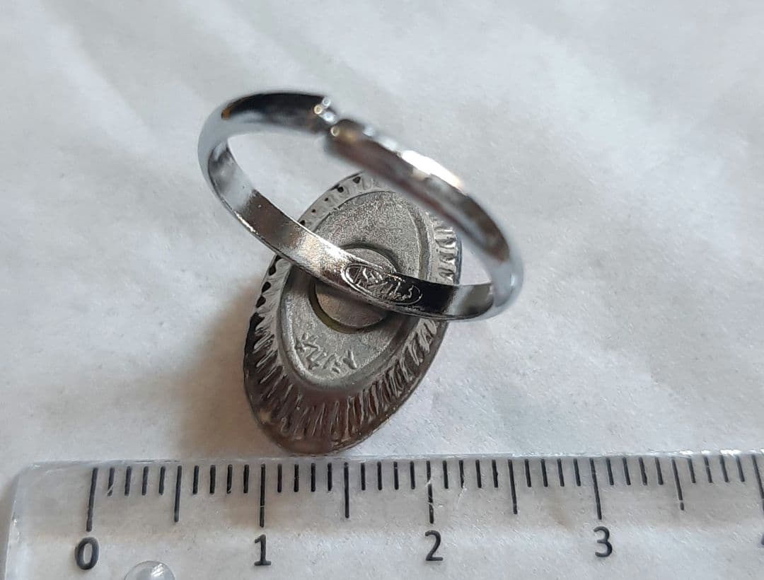 指輪　約11号　TOSHIKANE　有田焼　薔薇　赤　リング　ring　Gr11