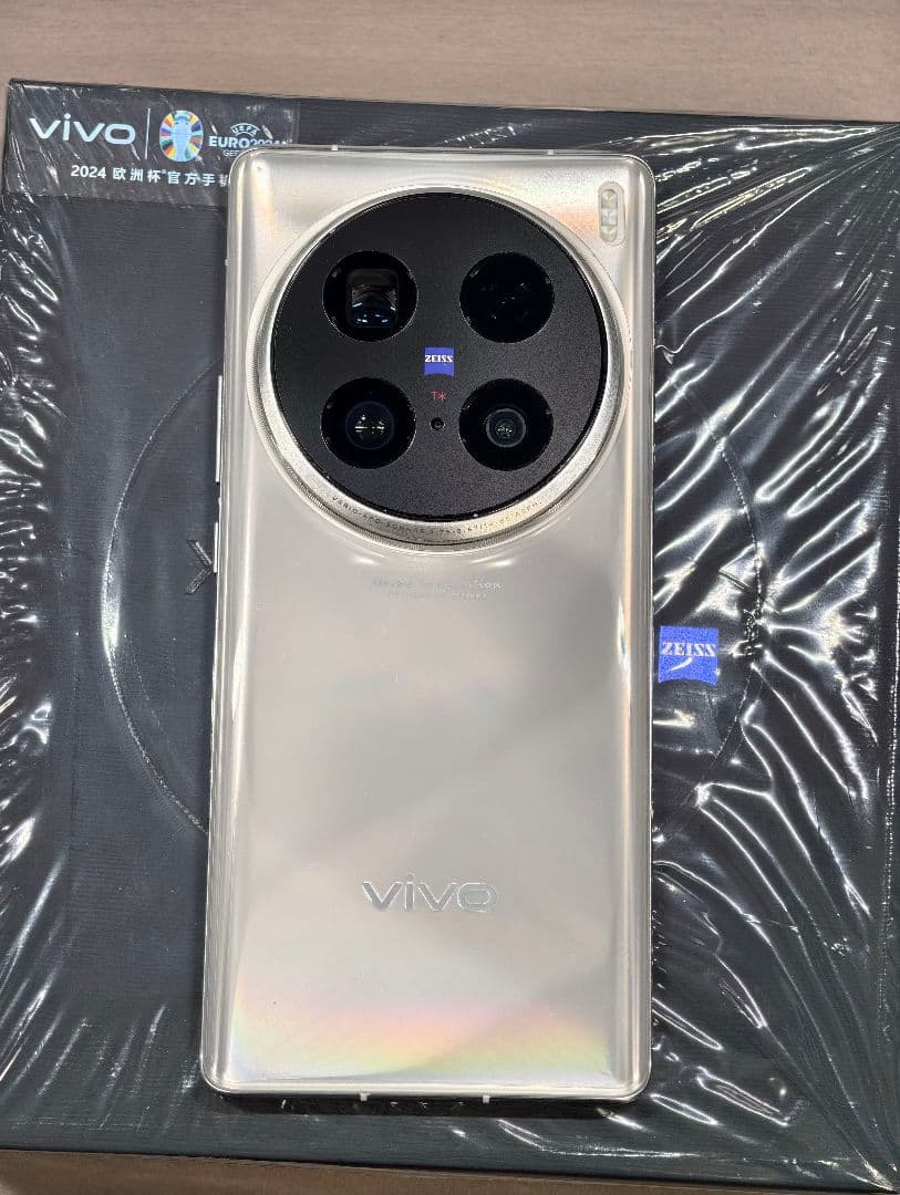 vivo X100 Ultra 12GB/256GB チタンカラー