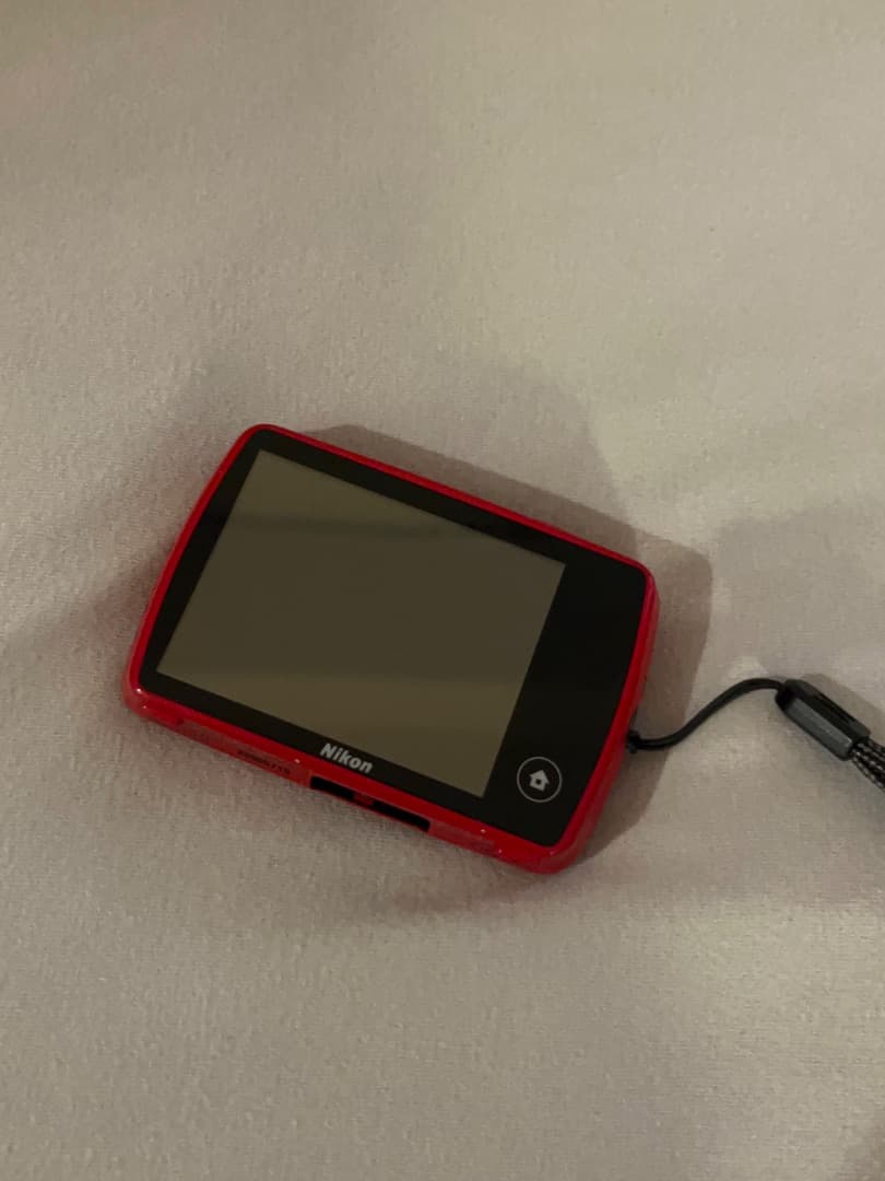 Nikon COOLPIX S01 red（ニコン クールピクス） ケース付き