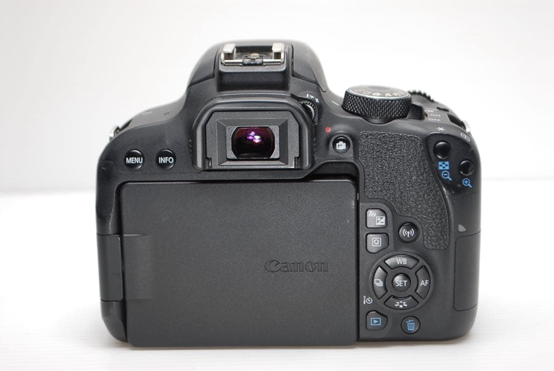 ❤️スポーツ観戦や旅行に❤️Canon kiss X9i 最強カメラ 極美品